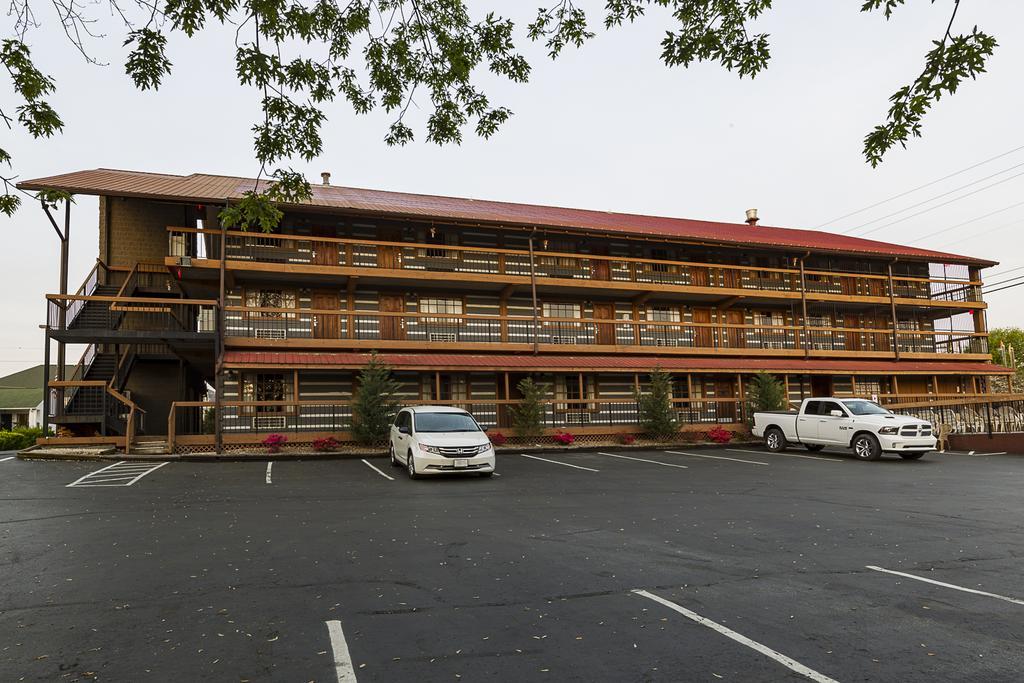 Timbers Lodge Pigeon Forge Exterior foto